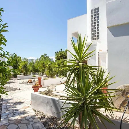 Thymoura Villa *