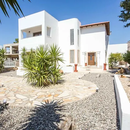 Villa Thymoura Lardos